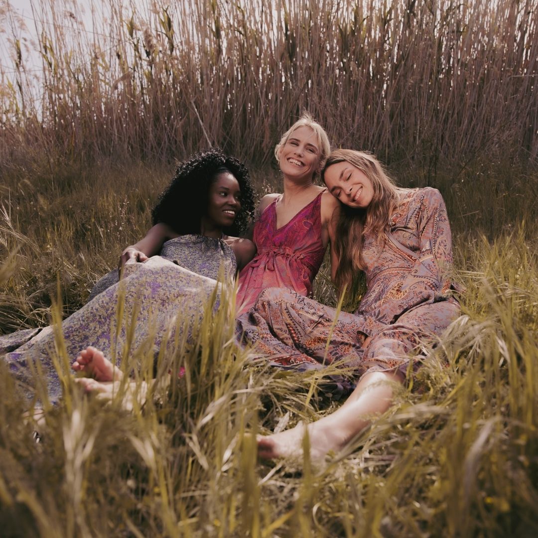 how to make female friends